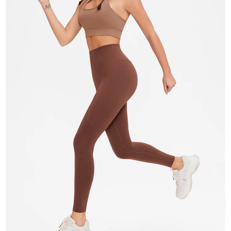 Summer bare-feel high-waisted yoga leggings for women: peach-shaped butt-lifting, no awkward seams, quick-drying, tight-fit, ideal for sports and workouts. Summer bare-feel high-waisted yoga leggings for women: peach-shaped butt-lifting, no awkward seams, quick-drying, tight-fit, ideal for sports and workouts.