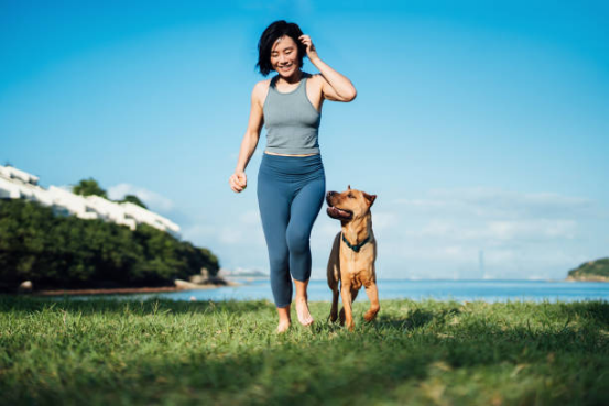 The carbon footprint of yoga pants