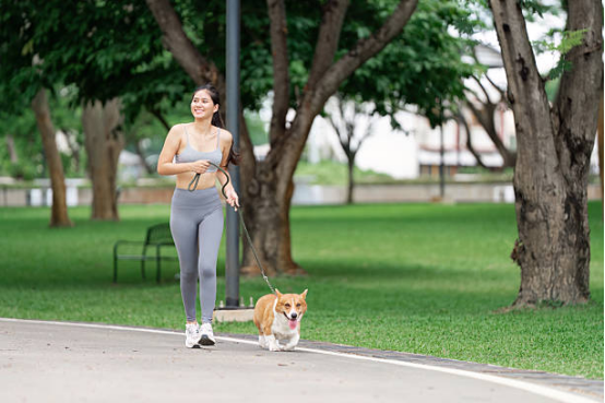 Are yoga pants suitable for walking a dog?
